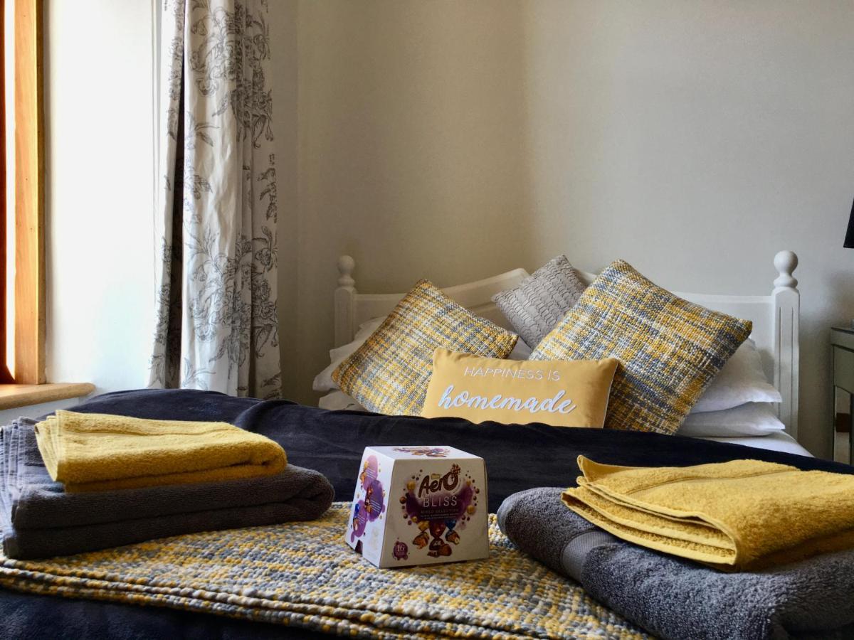 Cosy 2 Bedroom Central Apartment - Free Parking, Free Wifi Aberdeen Eksteriør billede