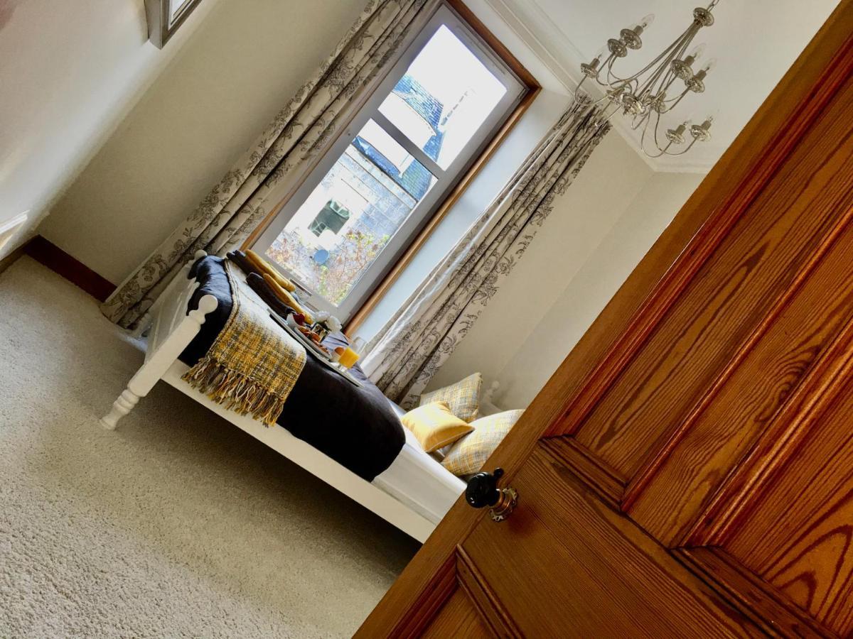 Cosy 2 Bedroom Central Apartment - Free Parking, Free Wifi Aberdeen Eksteriør billede